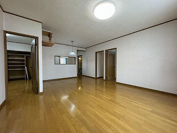 室内を拡大表示