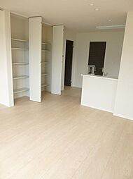 メゾン・ド・アンジェリーク 205 1階2LDKのリビング/ダイニング