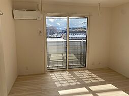 グランドゥール越前 205 2階1Kのリビング/ダイニング