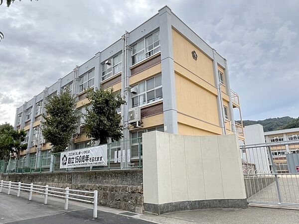 画像4:神戸市立本山第一小学校