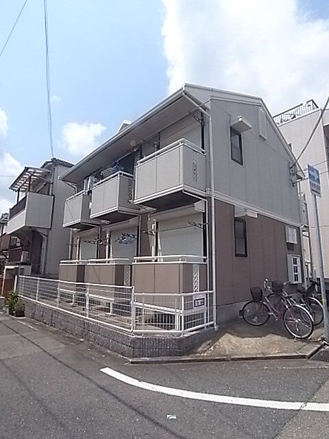 7 / 11
