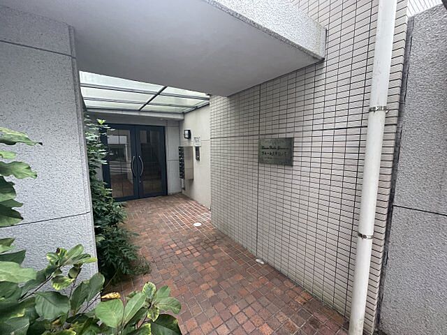 12 / 24