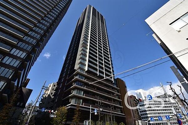 ブランズタワー・ウェリス心斎橋NORTH ｜大阪府大阪市中央区東心斎橋１丁目(賃貸マンション2SLDK・12階・60.02㎡)の写真 その1