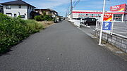 前面道路　東から