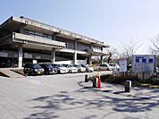 県立図書館(850m)