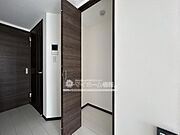 ※内観写真は1002号を引用しており、内装が異なる場合がございます。