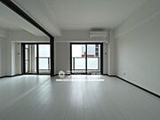 ※内観写真は1002号を引用しており、内装が異なる場合がございます。