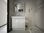 ※内観写真は1005号を引用しており、内装が異なる場合がございます。