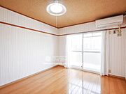 ※内観写真は1-Ａ号を引用しており、内装が異なる場合がございます。
