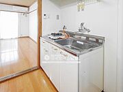 ※内観写真は1-Ａ号を引用しており、内装が異なる場合がございます。