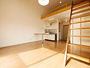 ※内観写真は101号を引用しており、内装が異なる場合がございます。
