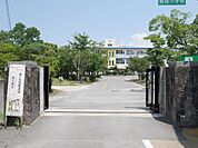 佐賀市立循誘小学校(327m)