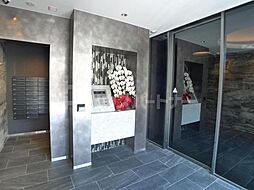 4 / 11