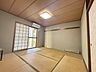 室内：南向きにて陽当り良好！！