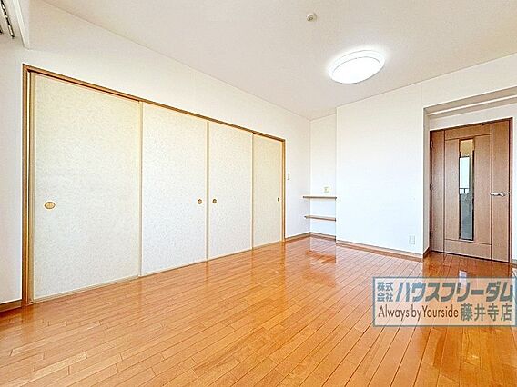 どんな家具を置...