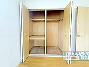 収納たっぷりございますのでお部屋を広く使えます！