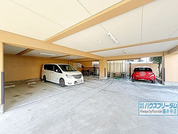 駐車場を拡大表示