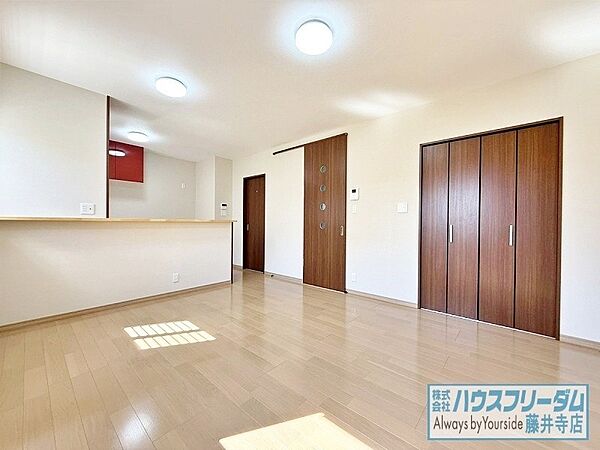 リビング/ダイニングを拡大表示