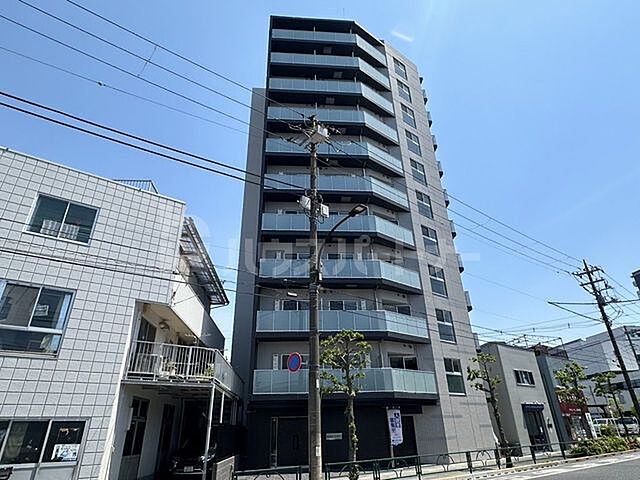 7 / 38