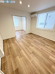 ワイズテラス関屋大川前 1階1LDKのリビング/ダイニング