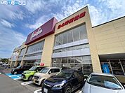 原信南万代店 607m