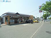 セブンイレブン新潟中野山店 472m