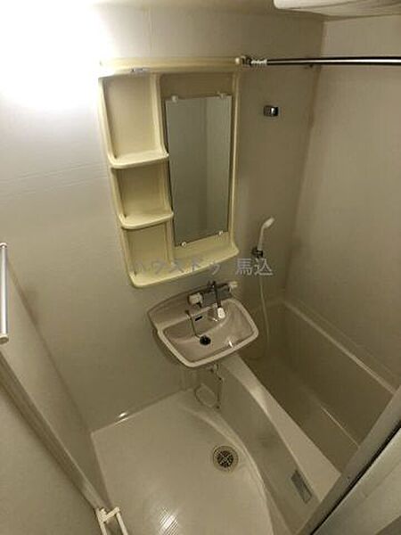 浴室を拡大表示