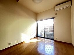 Tフラット 2階1Kのリビング/ダイニング