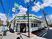 ファミリーマート30ｍ