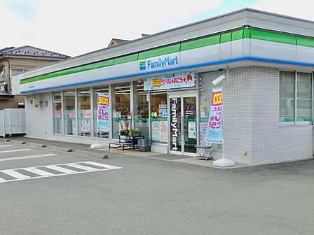 コンビニ 160m ファミリーマート 羽村駅前中央通り店