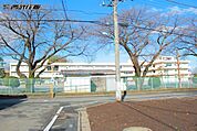 小学校 350m 青梅市立新町小学校