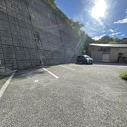 エミナンス駐車場 3