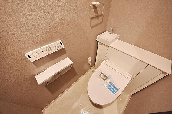トイレ交換済み...