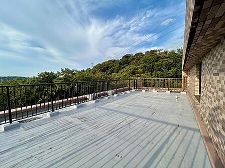 ルーフバルコニー 面積45.00m2