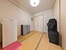 和室：約5.0帖の和室リビングとつなげて利用できます。