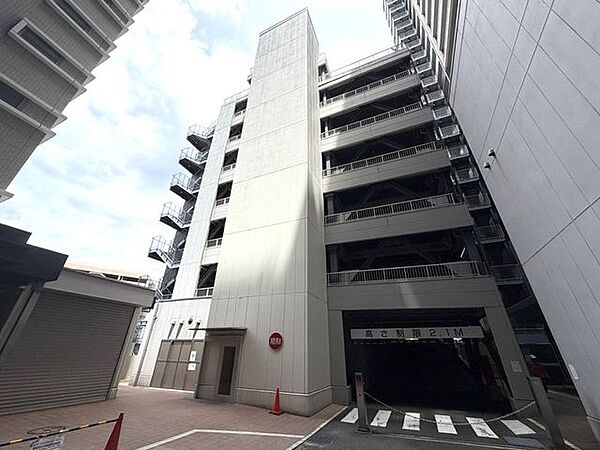 駐車場を拡大表示