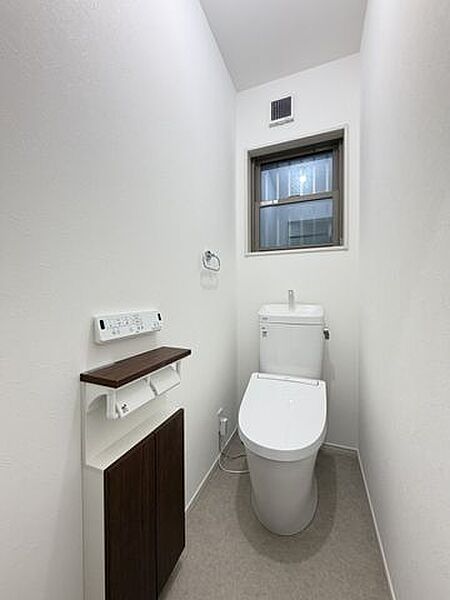 トイレを拡大表示