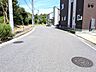 周辺：前面道路は幅員約9ｍ公道に接道で開放的！