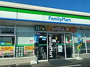 コンビニ「ファミリーマート日野栄町店まで516m」