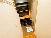 同一建物内101号室内装写真転載