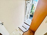 同一建物内106号室内装写真転載