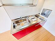 同一建物内203号室内装写真転載