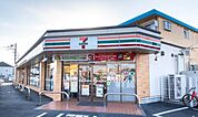 コンビニ「セブンイレブン青梅河辺町8丁目店まで127m」