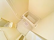 同一建物内101号室内装写真転載
