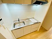 同一建物内201号室内装写真になります。