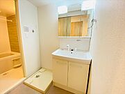 同タイプの建物内装写真転載