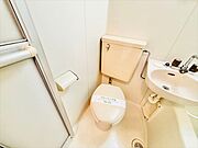 同一建物内107号室内装写真転載