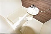 人気のバス・トイレ別の間取りです。