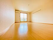 同一建物内206号室内装写真転載