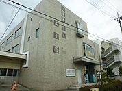 図書館「小金井市立図書館まで740m」